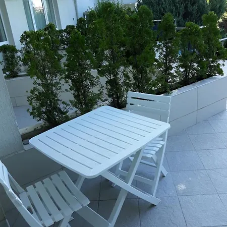 синята дъга Aparthotel *
